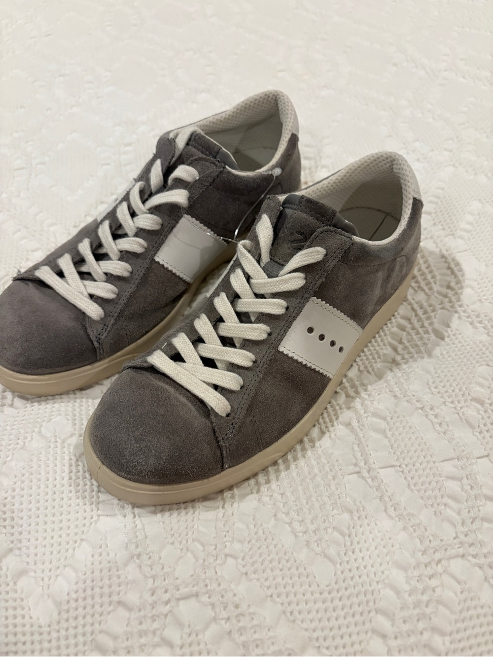 ECCO Women’s Gray Street Lite Suede Retro Low-Top Sneakers with White Accent